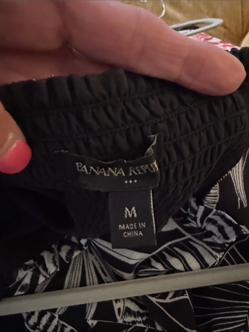 Banana Republic Black and White Tropical-Leaf Maxi Dress - Picture 2 of 2